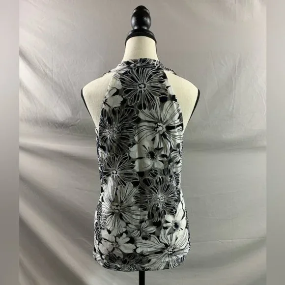 Black And White Floral Sleeveless Mesh Top - Picture 4 of 4